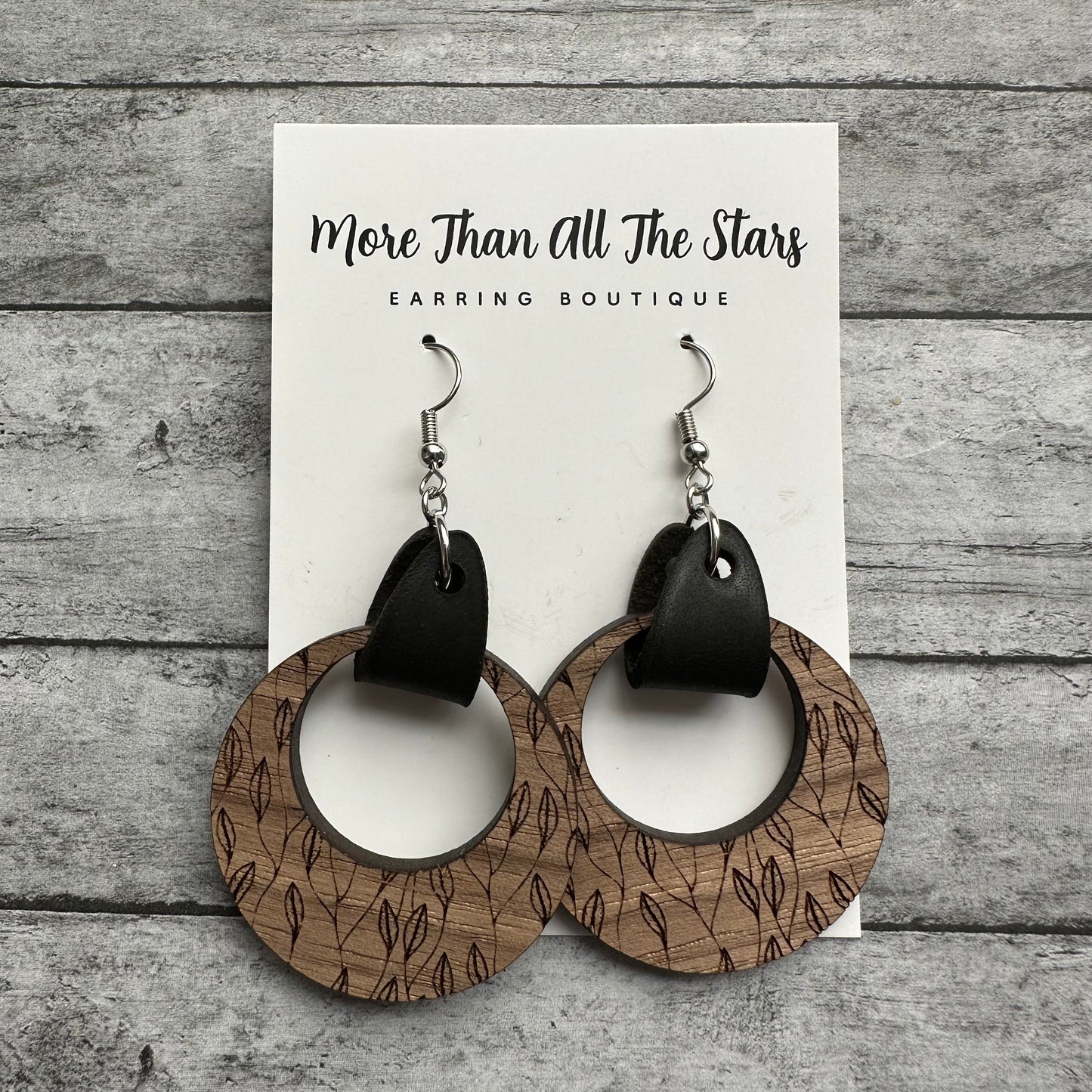 Engraved Leaf Print Wood and Leather