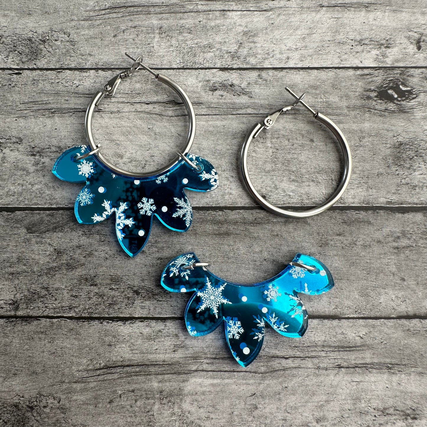 Blue Mirror Snowflake Interchangeable Hoop