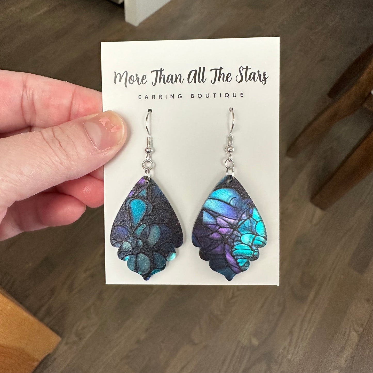 Metallic Seashell Ruffle Teardrop Earrings